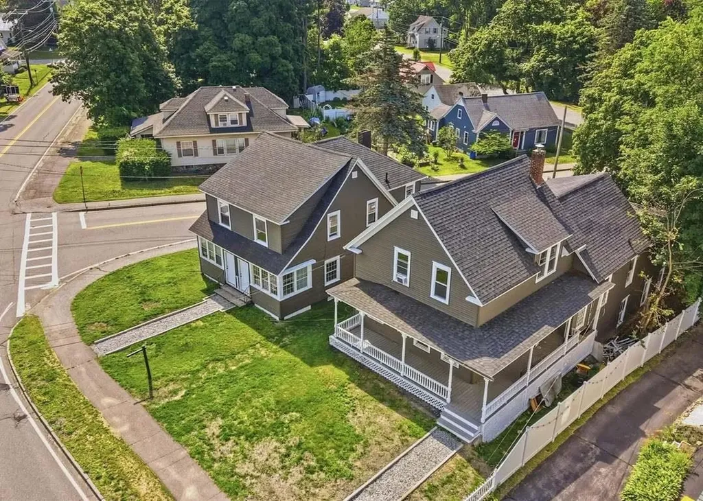 79 Gilford Avenue Laconia NH 03246