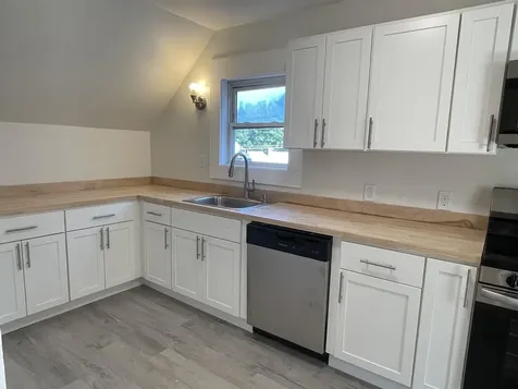 79 Gilford Avenue Laconia NH 03246