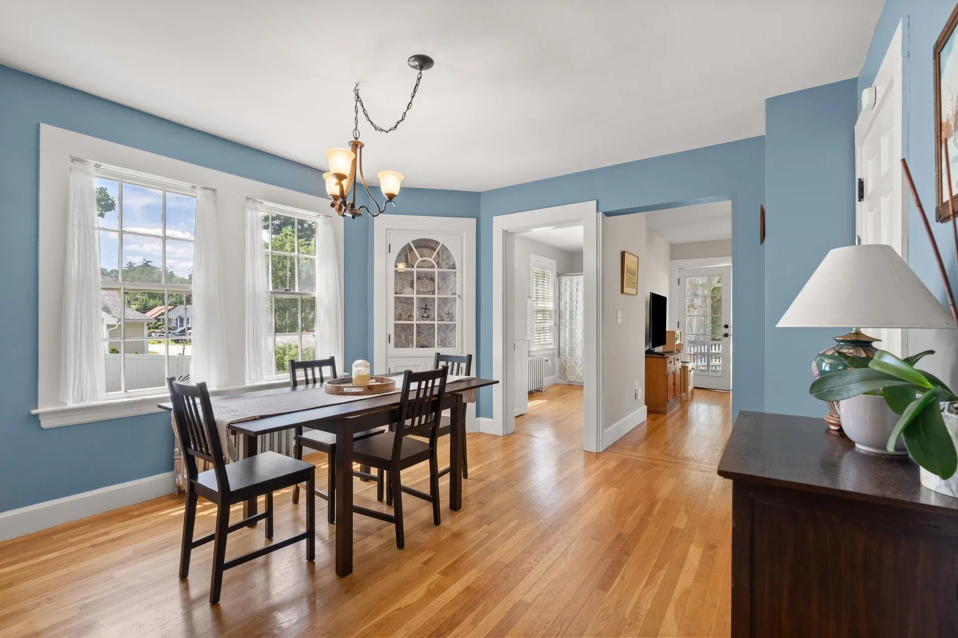 16 Brookline Street Nashua NH 03064