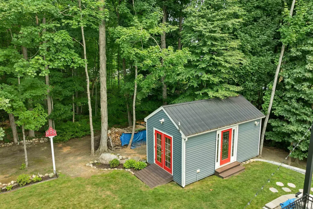 95 Olde Bridge Lane Epping NH 03042
