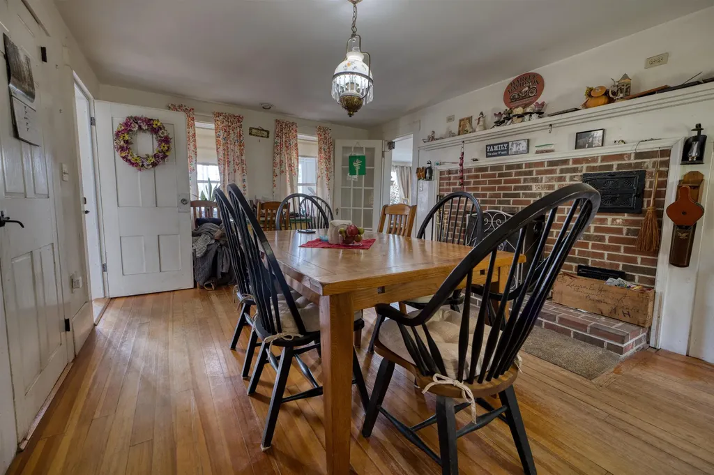 681 Province Lake Road Effingham NH 03882
