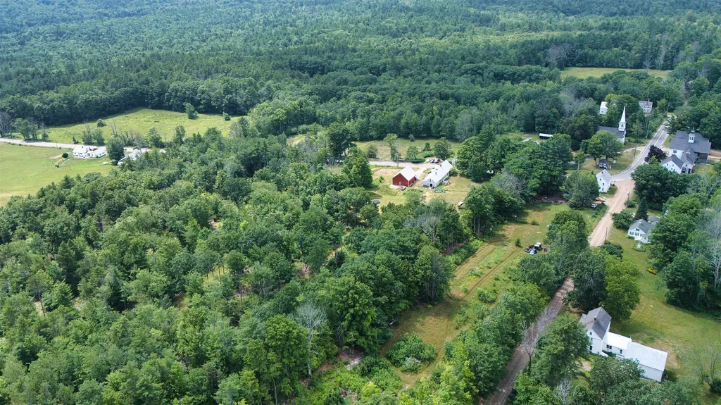 681 Province Lake Road Effingham NH 03882