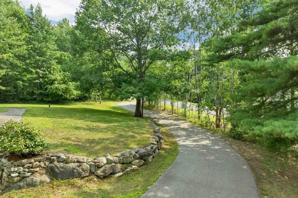 101 Byam Road New Boston NH 03070