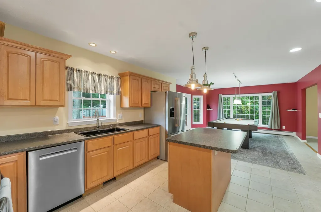 101 Byam Road New Boston NH 03070