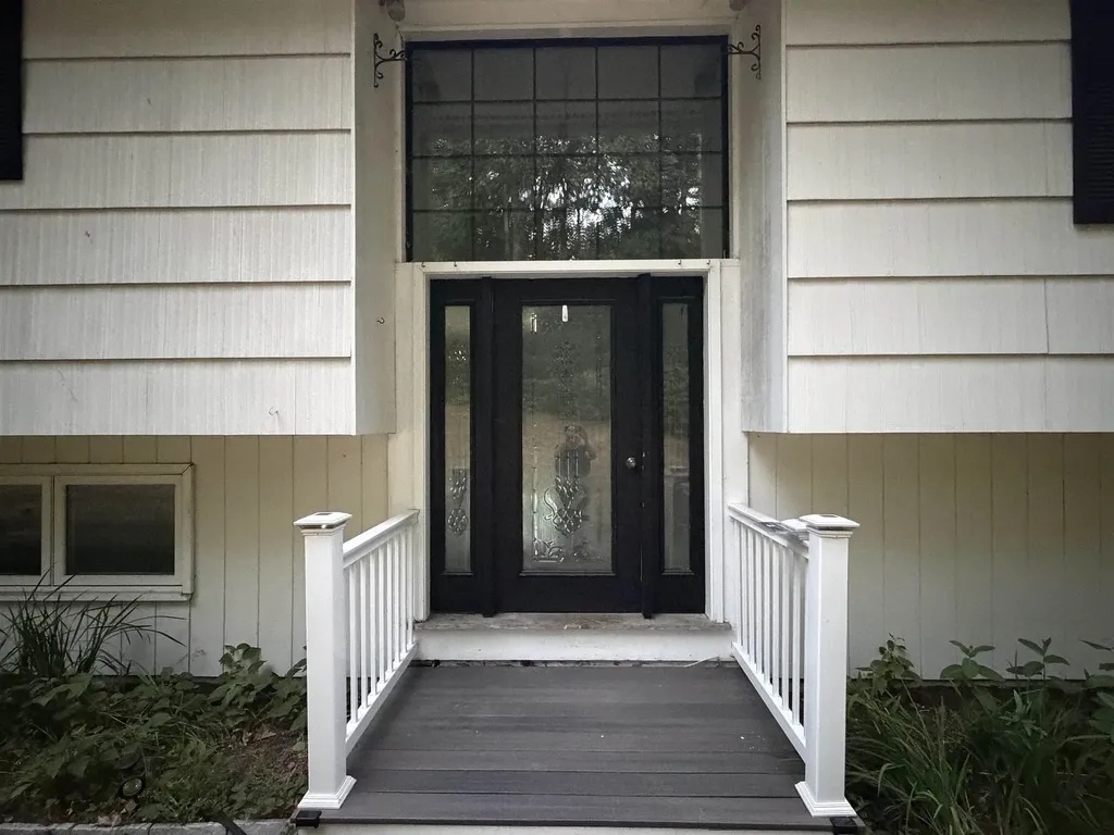 12 Hethlon Road Canterbury NH 03224