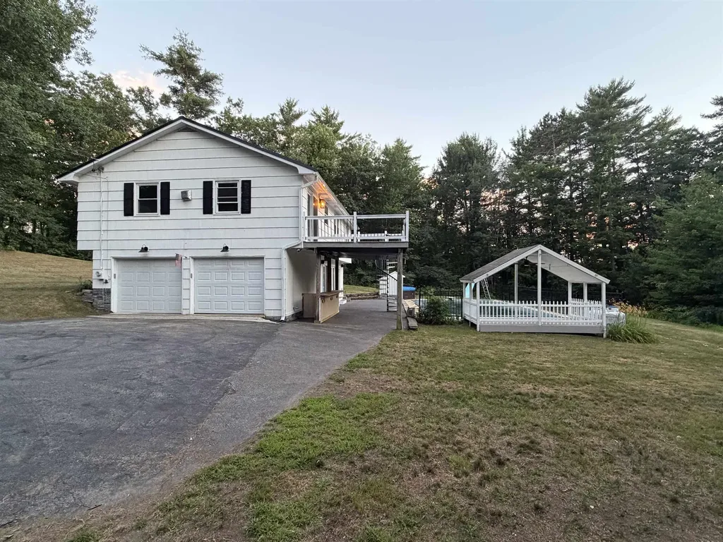 12 Hethlon Road Canterbury NH 03224