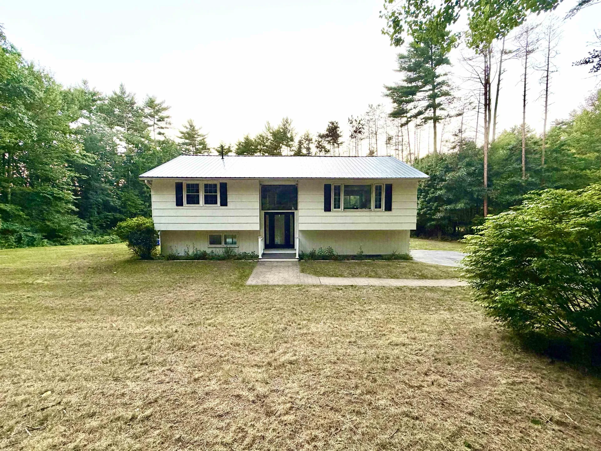 12 Hethlon Road Canterbury NH 03224