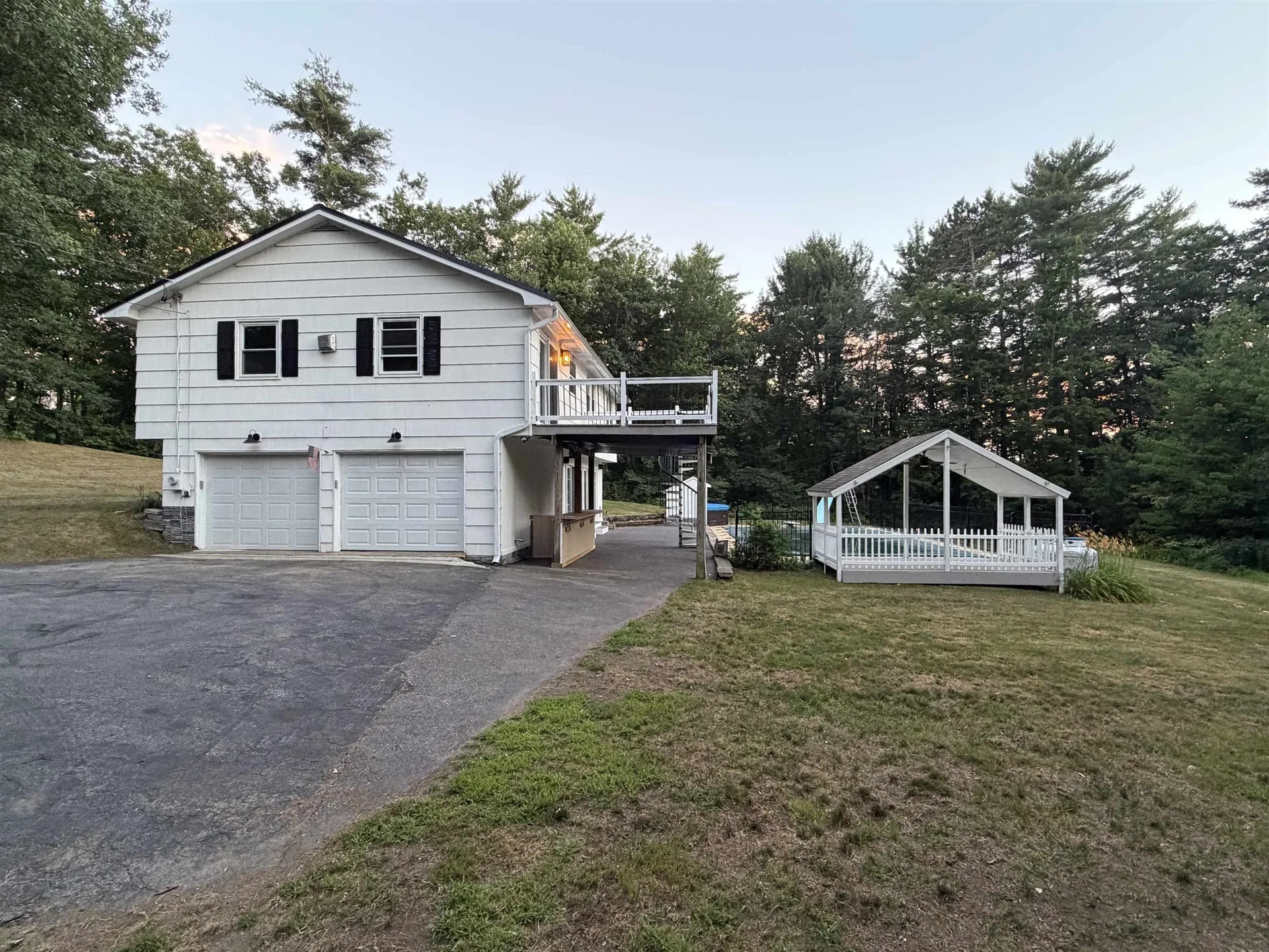 12 Hethlon Road Canterbury NH 03224