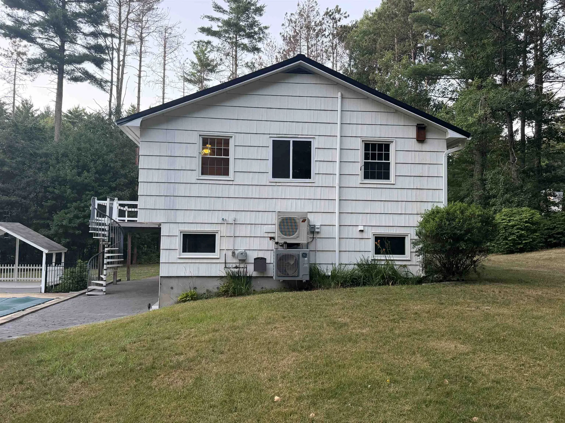 12 Hethlon Road Canterbury NH 03224