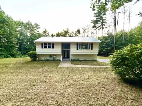 12 Hethlon Road Canterbury NH 03224