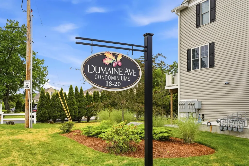 18 Dumaine Avenue Nashua NH 03063