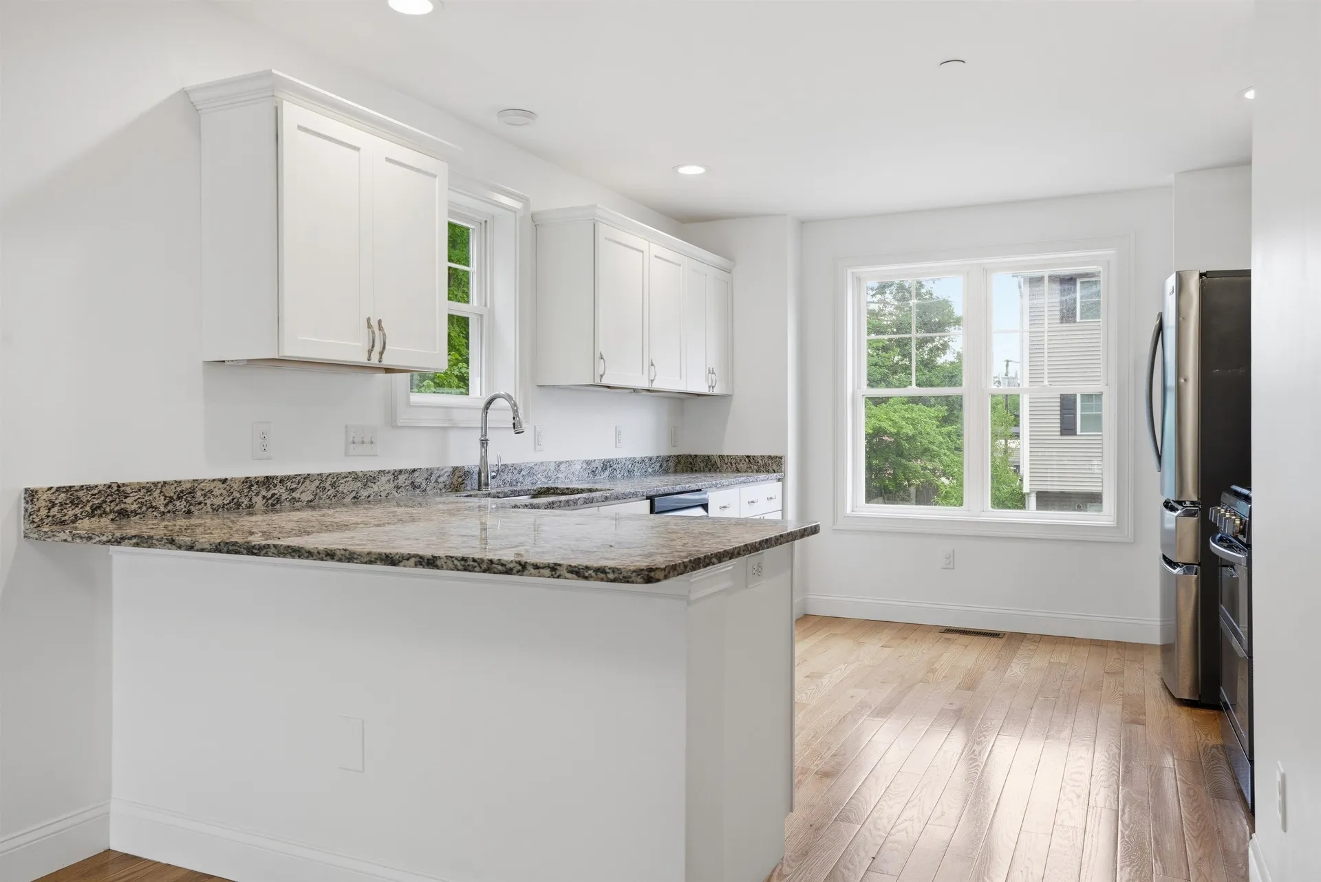 18 Dumaine Avenue Nashua NH 03063