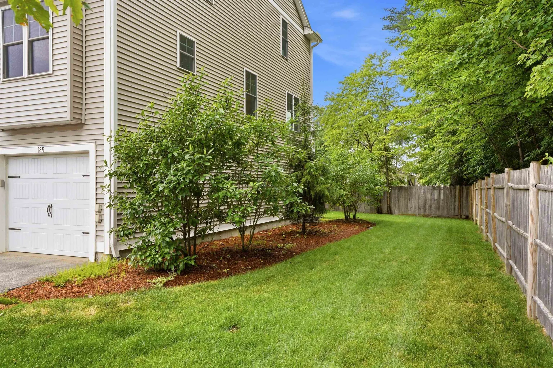 18 Dumaine Avenue Nashua NH 03063