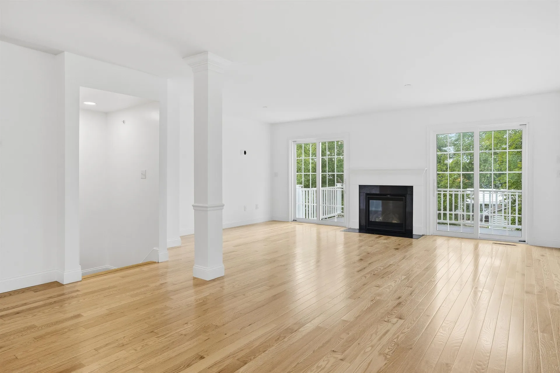18 Dumaine Avenue Nashua NH 03063