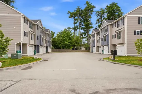 18 Dumaine Avenue Nashua NH 03063