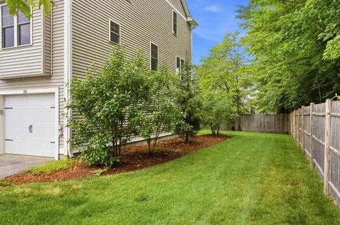 18 Dumaine Avenue Nashua NH 03063