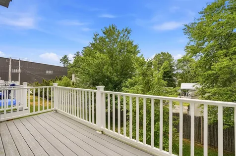 18 Dumaine Avenue Nashua NH 03063