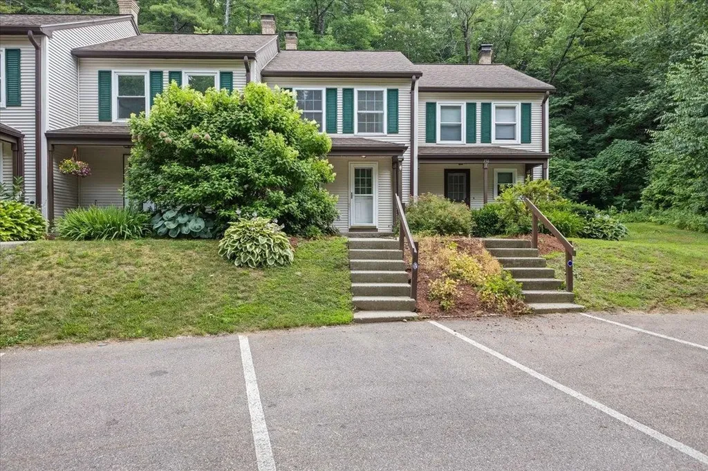 156 Whispering Pines Colchester VT 05446