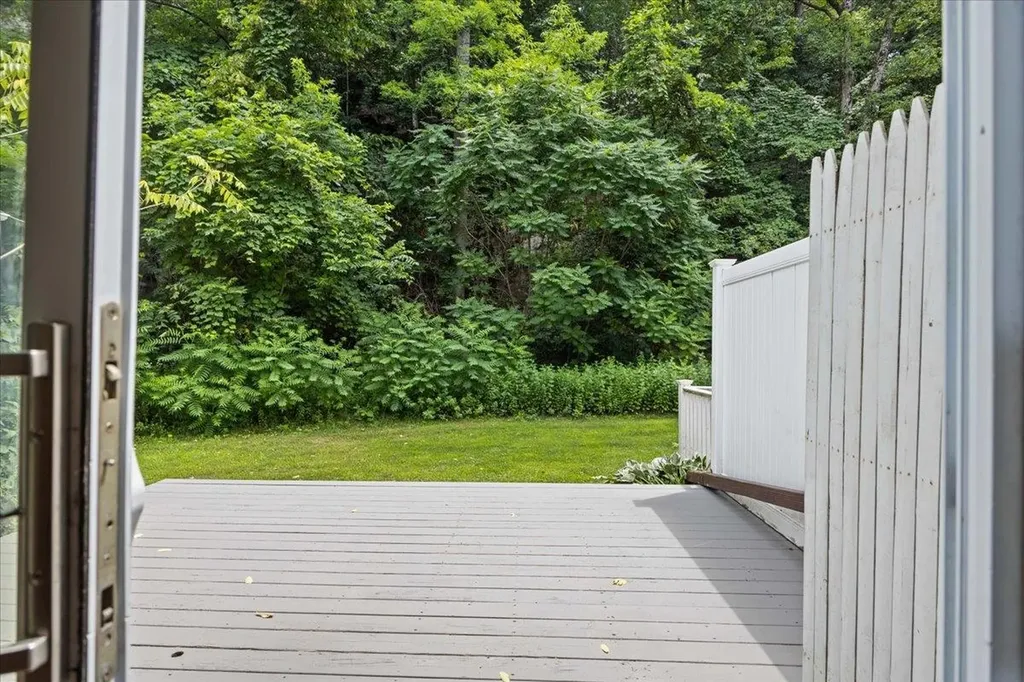 156 Whispering Pines Colchester VT 05446
