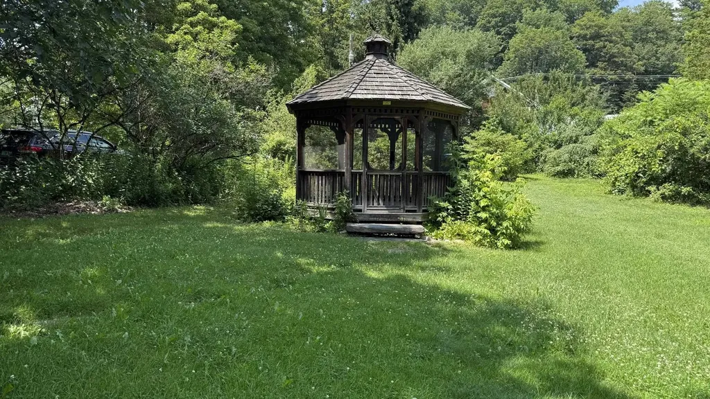 6 Crescent Street Randolph VT 05060