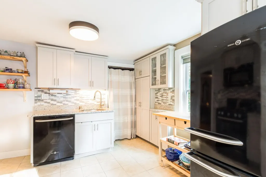 145 Cabot Street Portsmouth NH 03801