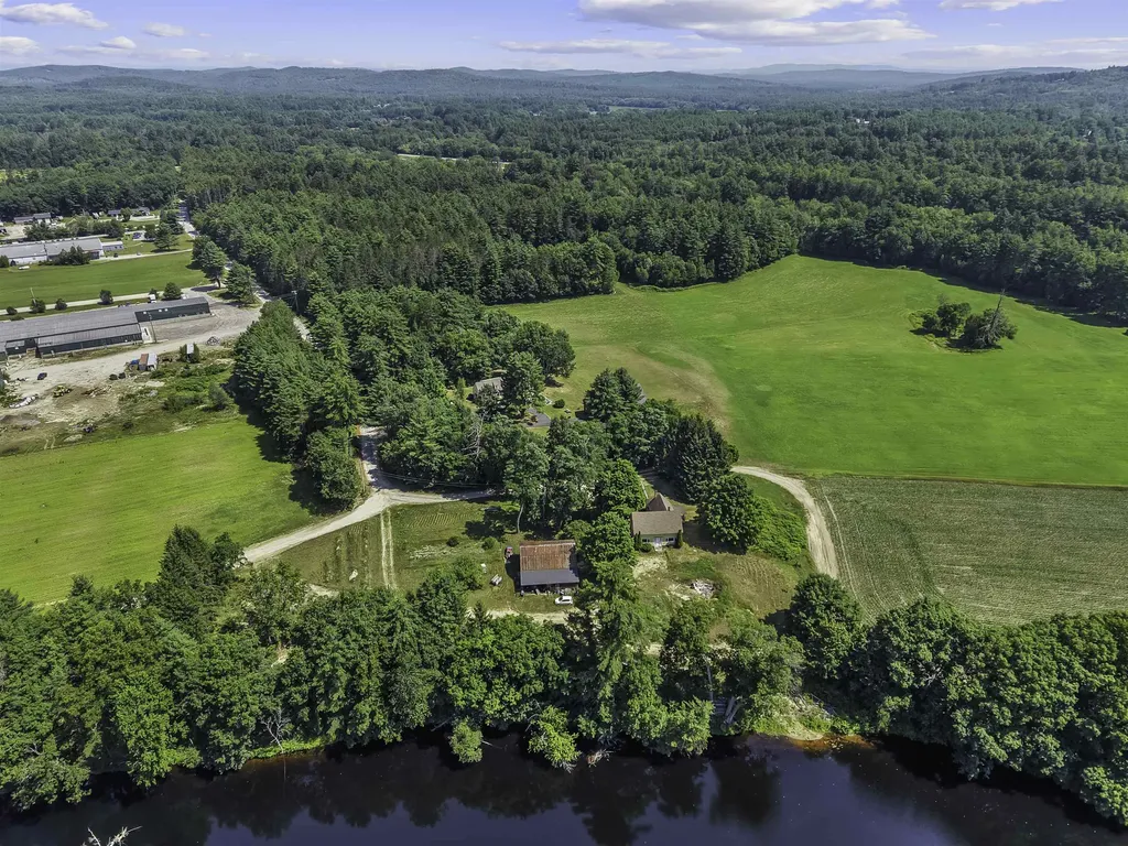 385 Burnham Intervale Road Hopkinton NH 03229