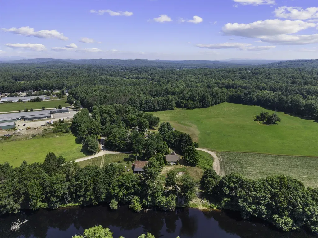 385 Burnham Intervale Road Hopkinton NH 03229