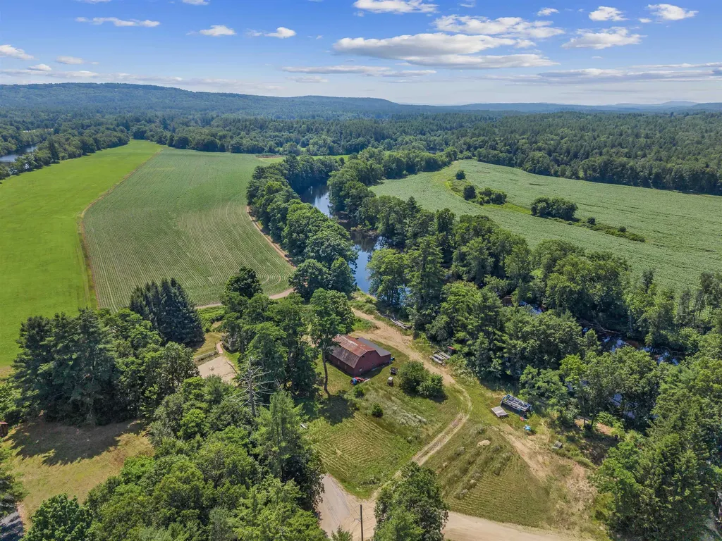 385 Burnham Intervale Road Hopkinton NH 03229
