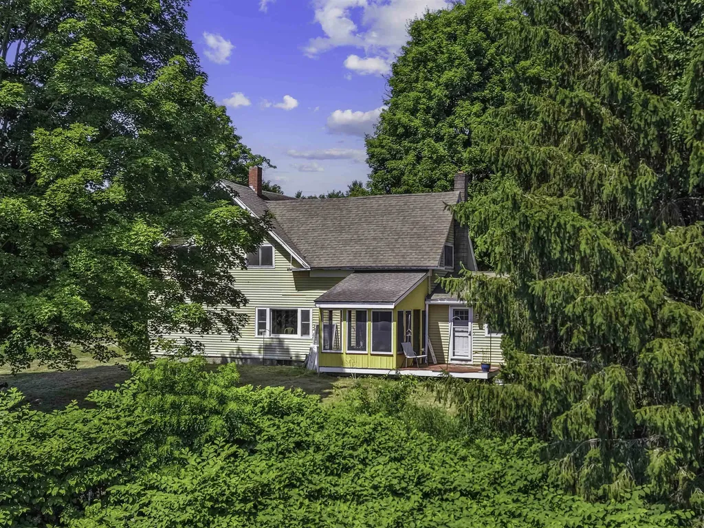 385 Burnham Intervale Road Hopkinton NH 03229