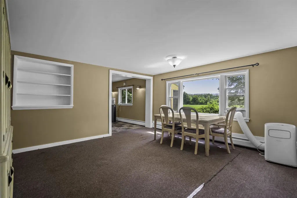 385 Burnham Intervale Road Hopkinton NH 03229