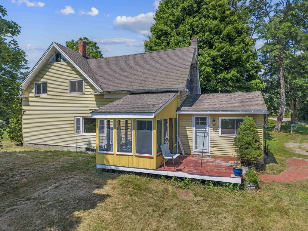 385 Burnham Intervale Road Hopkinton NH 03229
