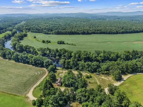 385 Burnham Intervale Road Hopkinton NH 03229