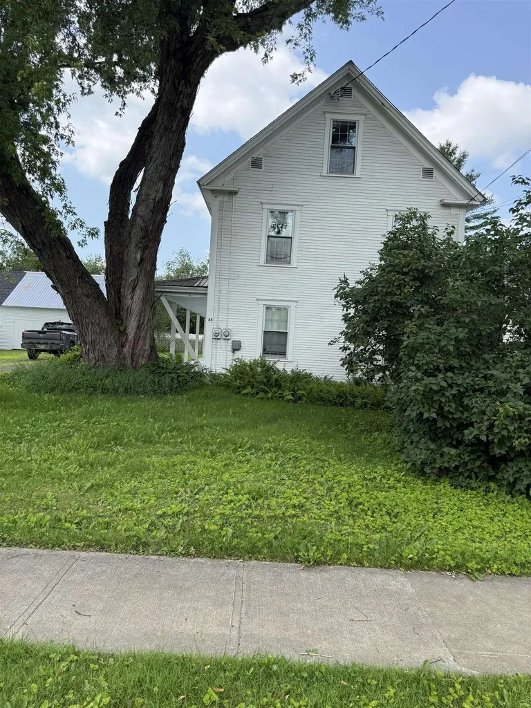 55 South Street Lyndon VT 05851