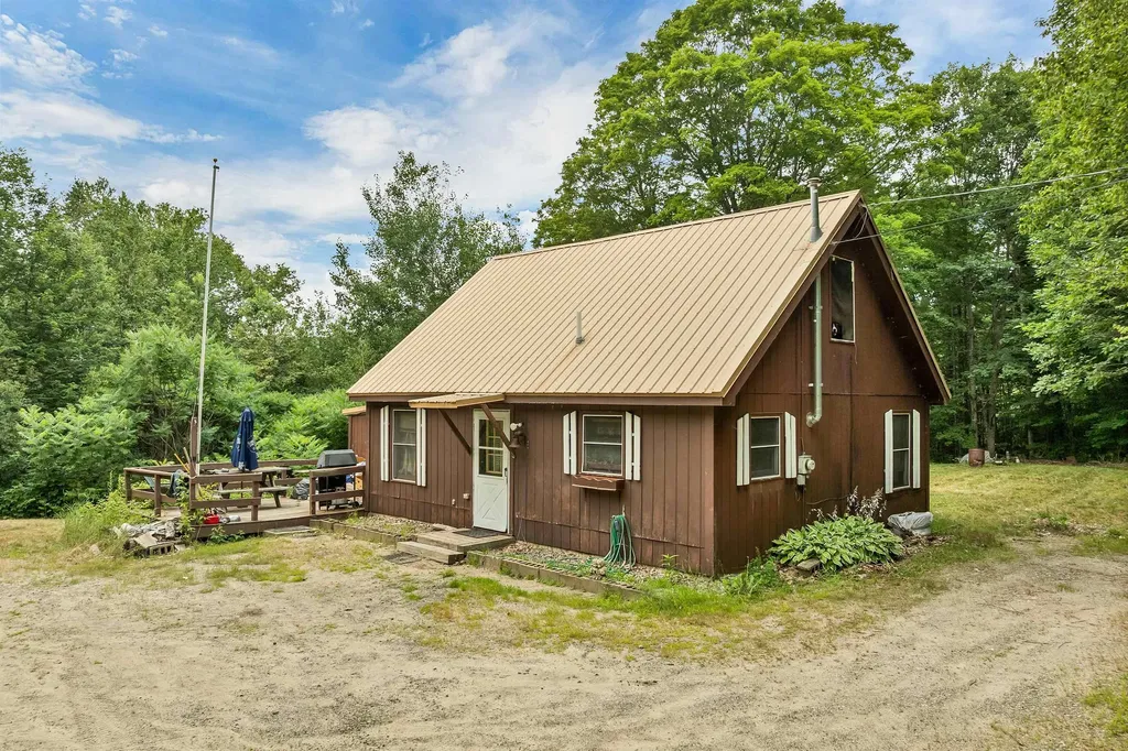 617 Mill Brook Road Thornton NH 03285