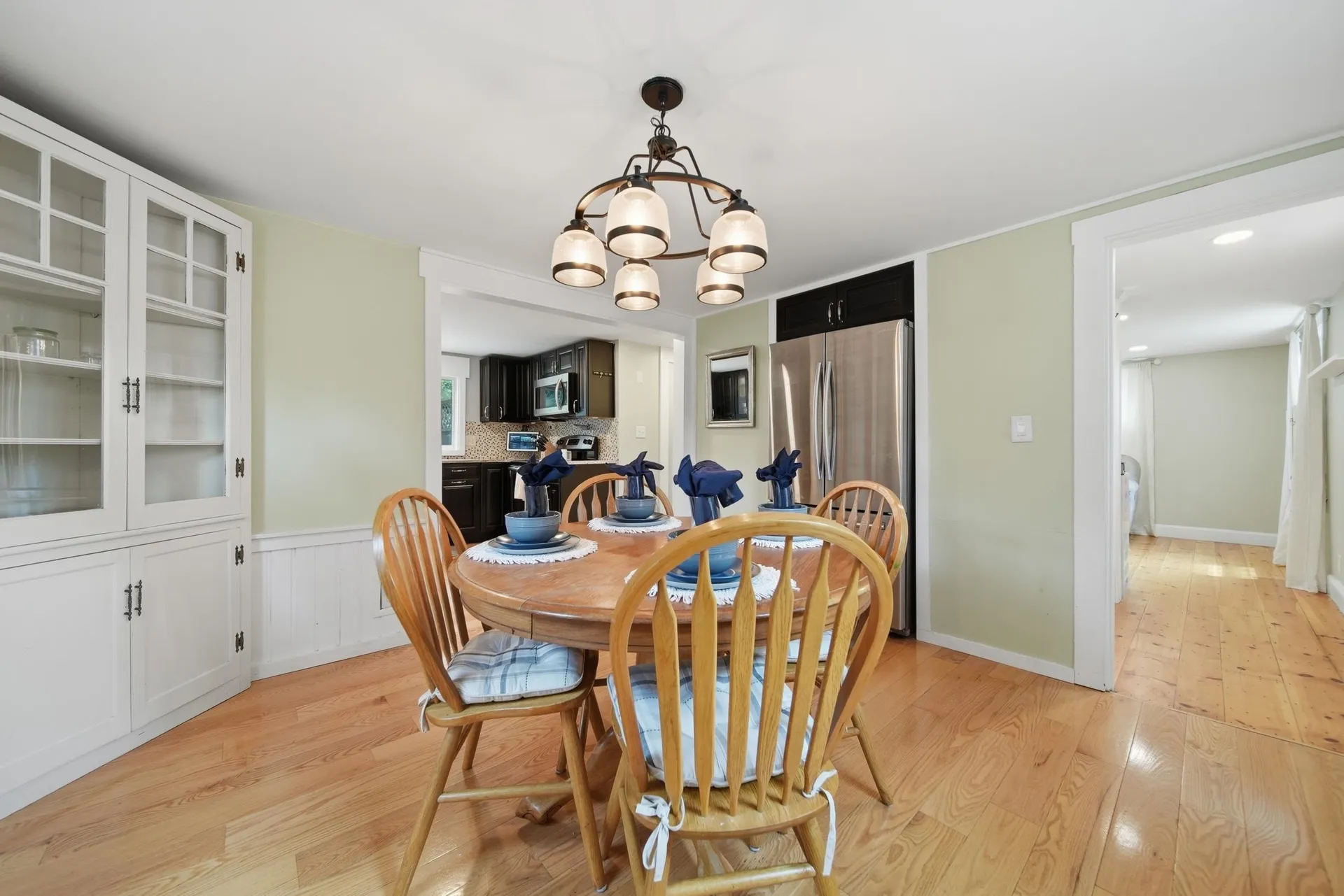 27 Baker Street Hudson NH 03051