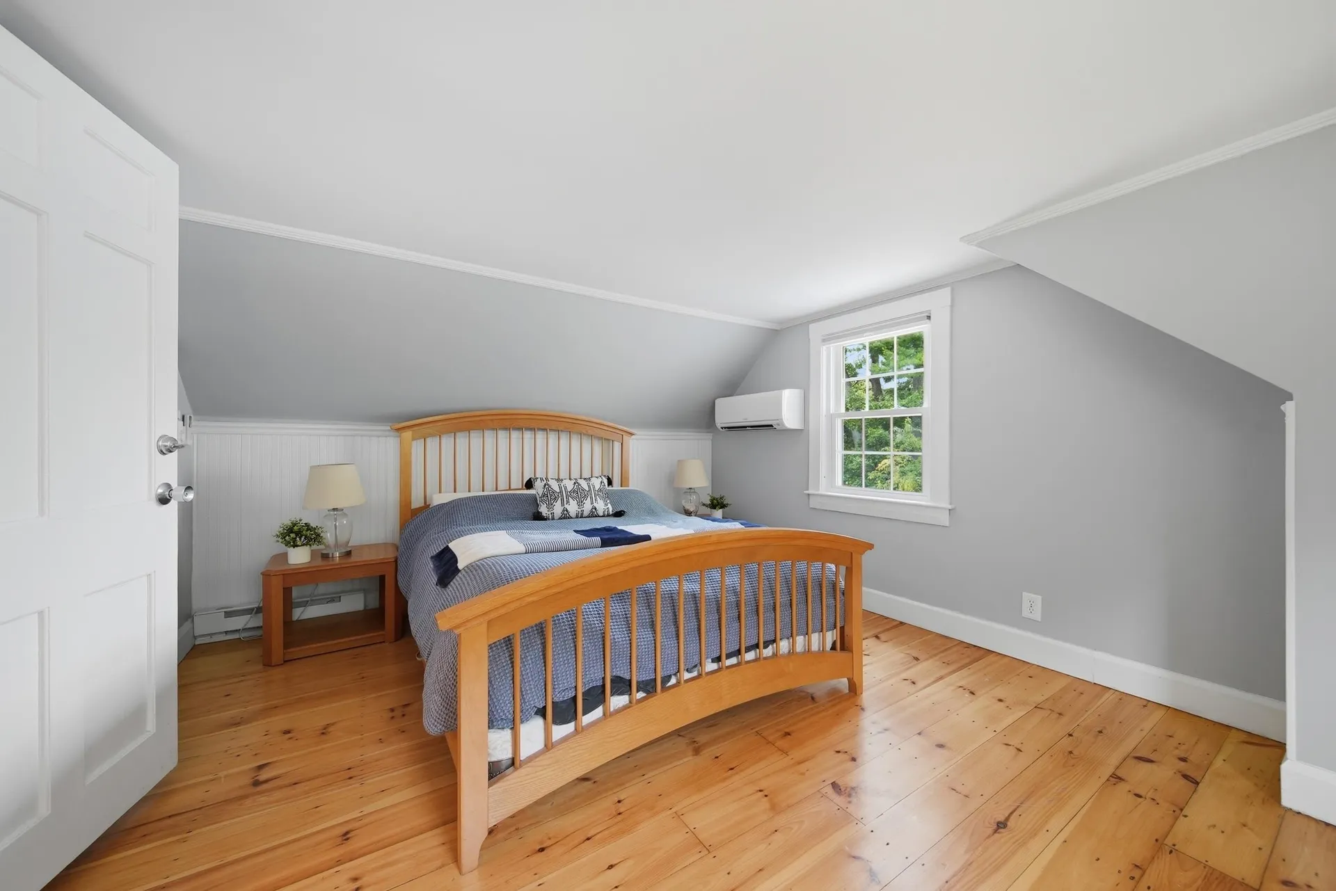 27 Baker Street Hudson NH 03051