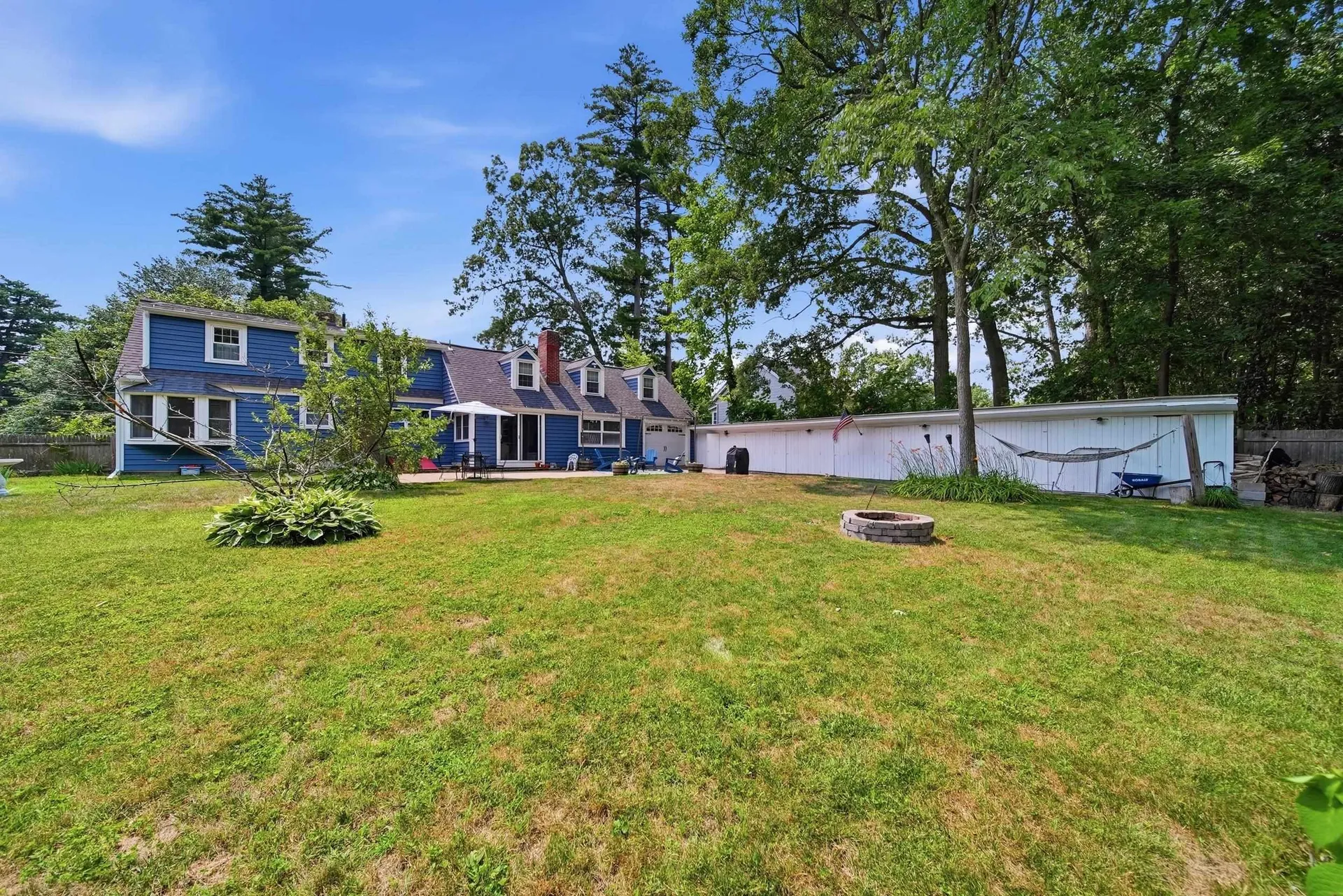 27 Baker Street Hudson NH 03051