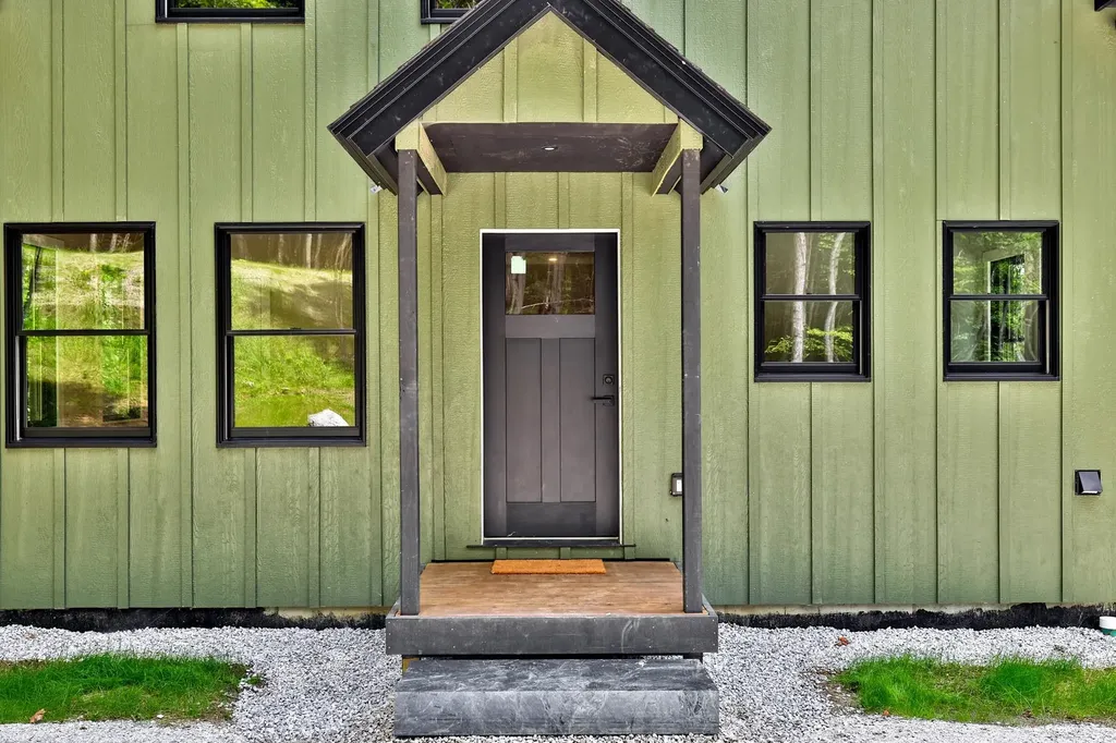 300 Great Hawk Road Rochester VT 05767