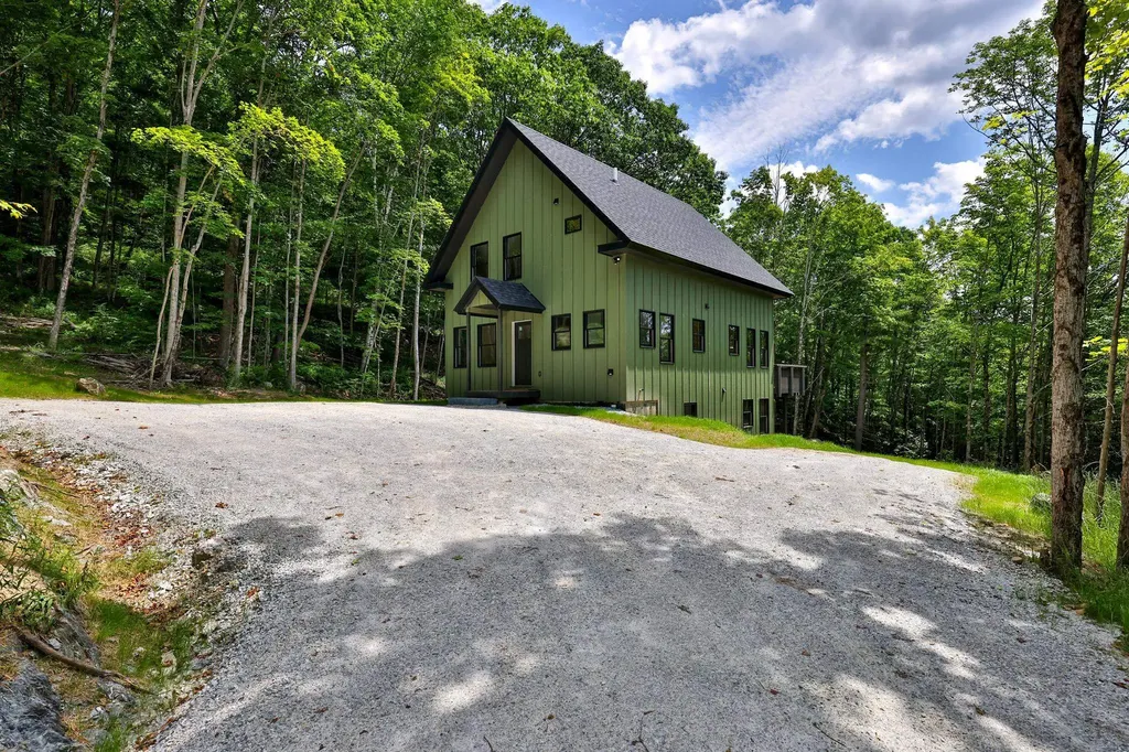 300 Great Hawk Road Rochester VT 05767