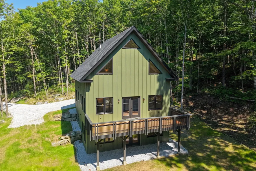 300 Great Hawk Road Rochester VT 05767