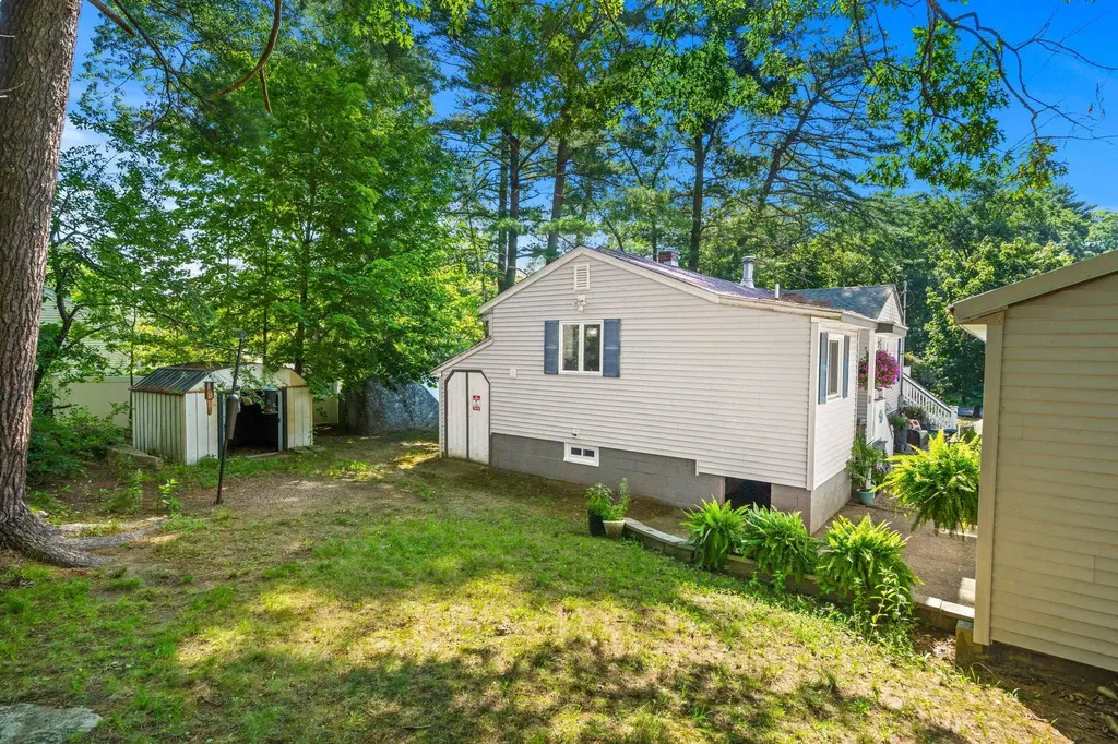 66 Worthley Avenue Seabrook NH 03874