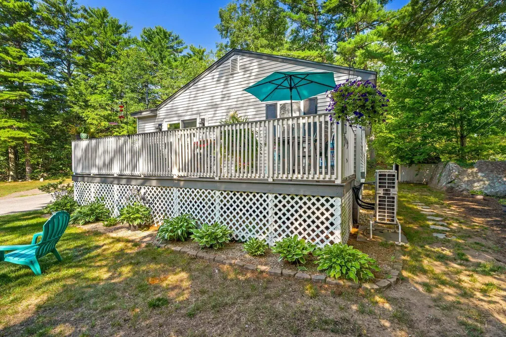 66 Worthley Avenue Seabrook NH 03874