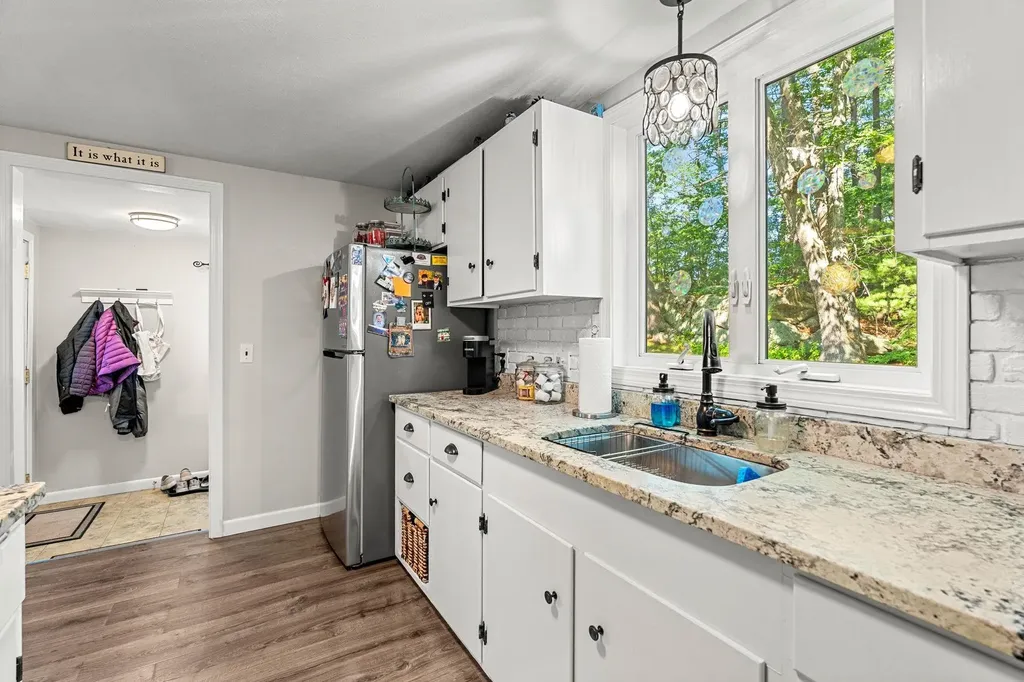 66 Worthley Avenue Seabrook NH 03874