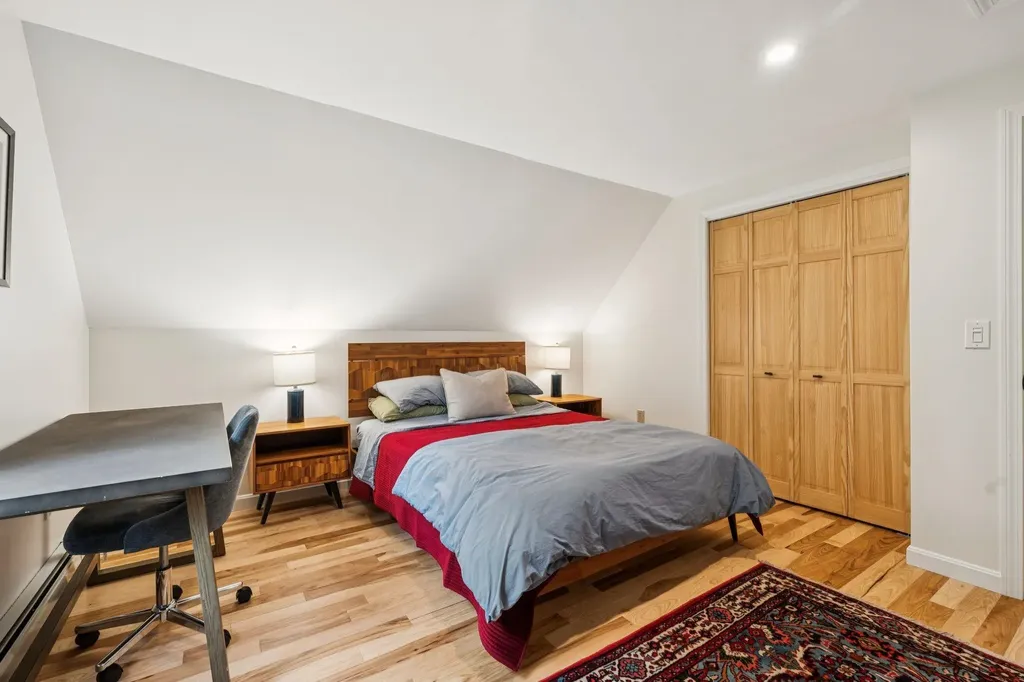 167 Limey Lane Pomfret VT 05053