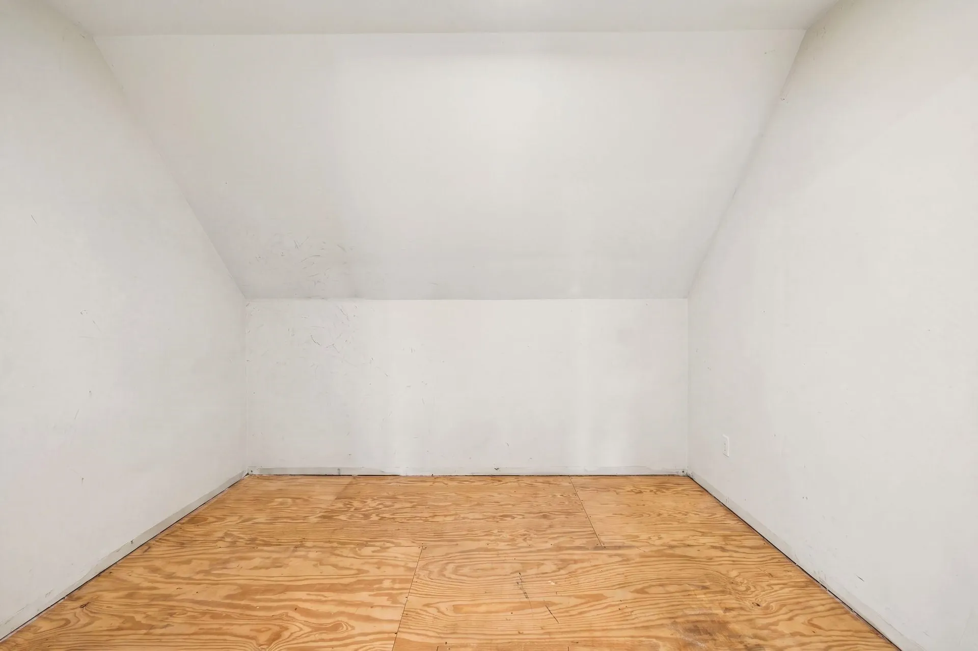 167 Limey Lane Pomfret VT 05053