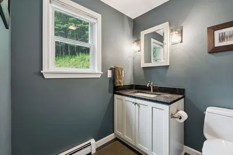 167 Limey Lane Pomfret VT 05053