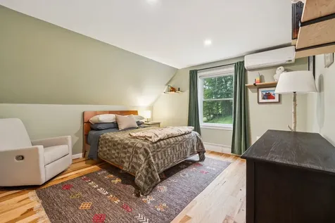 167 Limey Lane Pomfret VT 05053