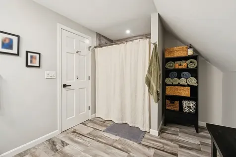 167 Limey Lane Pomfret VT 05053