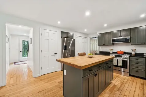 167 Limey Lane Pomfret VT 05053