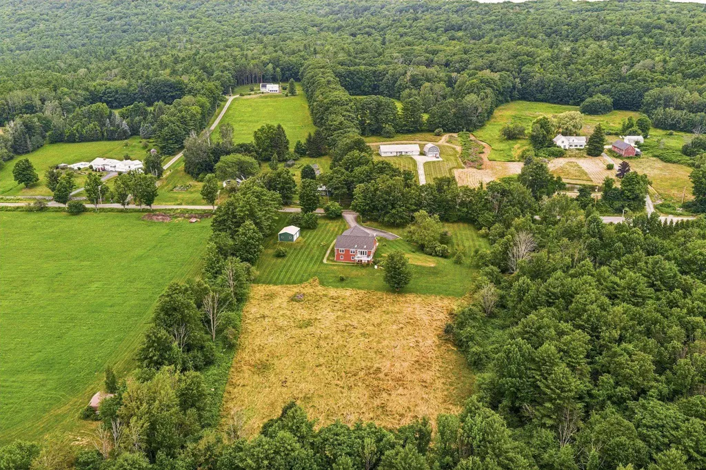439 East Green Mountain Road Claremont NH 03743